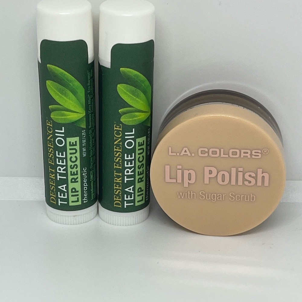 2 Desert Essence Lip Rescue w/Tea Tree Oil 4.25g/ea & 1 L.A.Colors Lip Scrub 10g